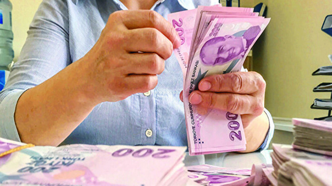 Elektrik ve Doğal Gaza Çifte Zam: Faturalar Nisan’da yansıyacak